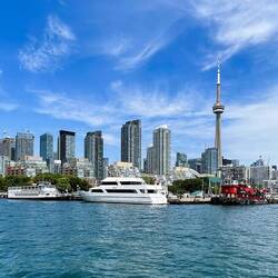 Toronto skyline from Ireland Park — Toronto, ON ... Canada.