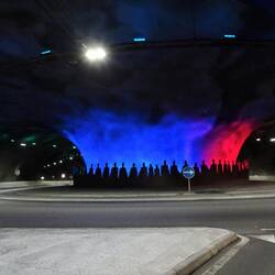 10km Unterseetunnel mit Kreisverkehr und Kunst unter dem Meer