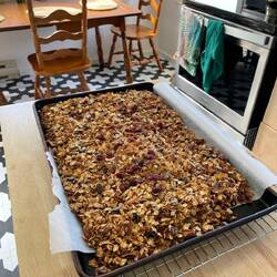 Selbstgemachtes Granola