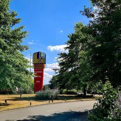 Entrée du complexe Partouche Pasino