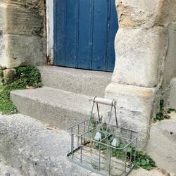 Warten auf den Milchmann. Wie cool.