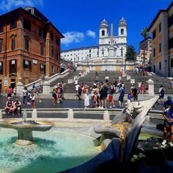 Piazza di Spagna avec la Fontaine Barcaccia