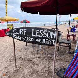 Chiep surf lessons 😅