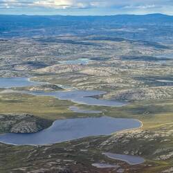 Aerial view as the aircraft begins its approach to Kangerlussuaq Airport.