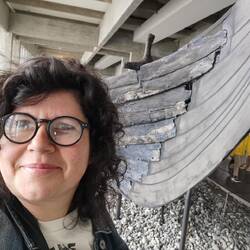 Ich finde, die 950 Jahre weniger sieht man mir an