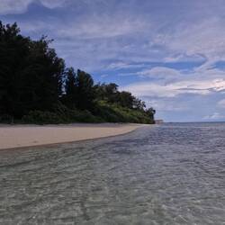 After a round, we see the resort again