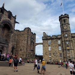 Scottish National War Memorial (left) and Royal Palace (right)
