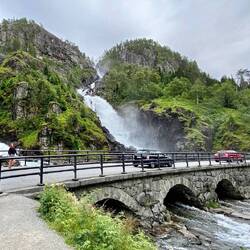Latefossen Twin Wasserfall