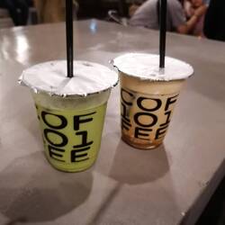 Abend Kaffee und Karaoke im 101 Coffee im Park.