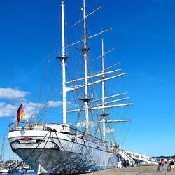 Die Gorch Fock 1 liegt im Hafen von Stralsund!