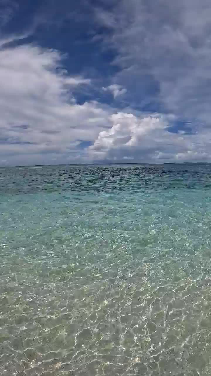 Time lapse of the walk towards the resort from the Cape of the island