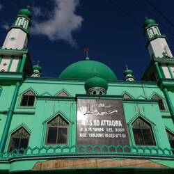 Eine Moschee haben sie auch und die ist riiiiesig