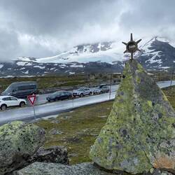 Im Hintergrund ist der Gletscher zu sehen