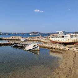 Hafen von Vragada