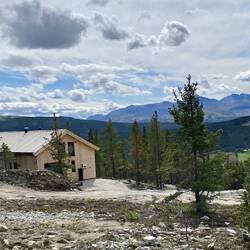 Einige Sommerhäuser der reichen Norweger...