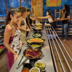 Essensausgabe, unser Highlight des Tages 😋