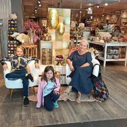 Am Nachmittag nen kurzen Einkaufsbummel im Baar Center