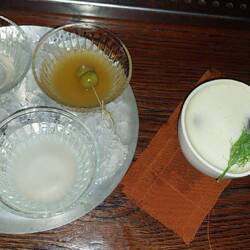 Antipasto di formaggio,olive e aglio