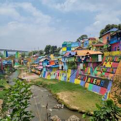 Eins der ehemaligen ärmsten Slums in Indonesien wurde aufgehübscht.