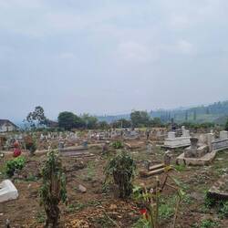 An einer Live Beerdigung vorbeigekommen, die ich aber nicht fotografiert hab😅