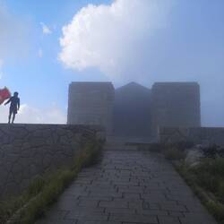 Lovćen Nationalpark mit dem Mausoleum im Hintergrund