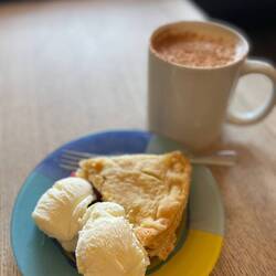 Pie zum Frühstück 😋