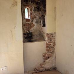 Notch in wall showing original brick at Art Display and original brick wall at Panemunė Castle