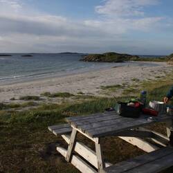 Andøya begeistert mit weissen Sandstränden und türkisblauem Wasser