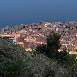 Abendlicher Blick auf Dubrovnik von der SRD Bergstation aus