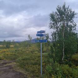 Rechts oder links? Rechts oder links? Ganz egal, Hauptsache Vollgas!