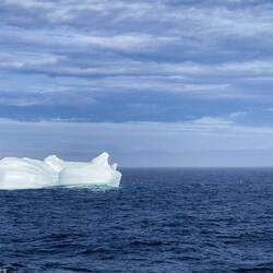 Crossing Baffin Bay ... 9:17a — Canada.