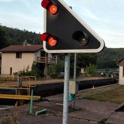 Das bedeutet: Schleuse außer Betrieb.