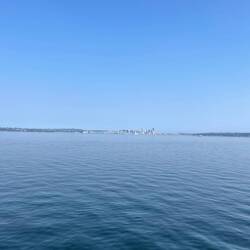 Auf der Fähre von Bainbridge Island, die Downtown von Seattle ist schwer zu verfehlen😄