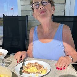 Das Ergebnis: Schwarzbrot mit Rührei und Krabben - Einfach lecker!