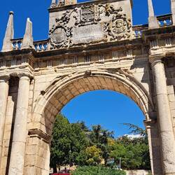 Arco de Fernân Gonzâlez