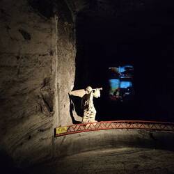 Engel Gabriel aus Sandstein