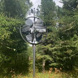 Statute as a tribute to Anne Frank