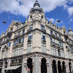 Geschäftshaus Metropol