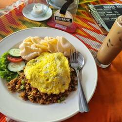 Zum Mittag Nasi Goreng🍚