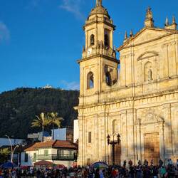 Am Plaza de Bolívar mit Blick auf den Monserate