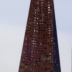 Gestylter Fabrikschornstein