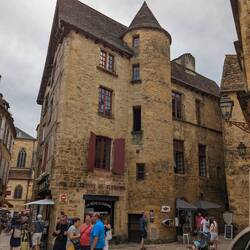 There is hardly ever no one standing in front of my door