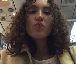 bisou je manvol (vous avez la ref ou pas ??)