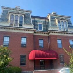 Exactly the Disney haunted house!