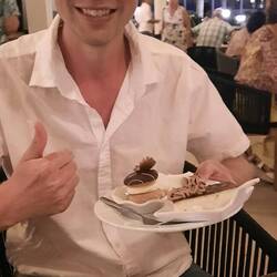 Emil liebt Nachtisch 😋