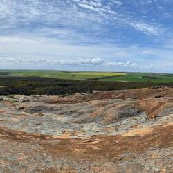 180 degree view from the outher side on the top of the Hump