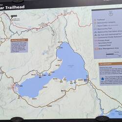 Long Star Geyser trail along Firehole River