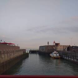 Abendstimmung am Lotsenhafen