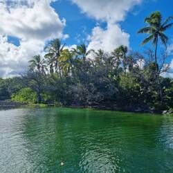 Eine natürliche heiße Quelle.