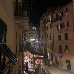 Night scene. Hope it's not toooo noisy